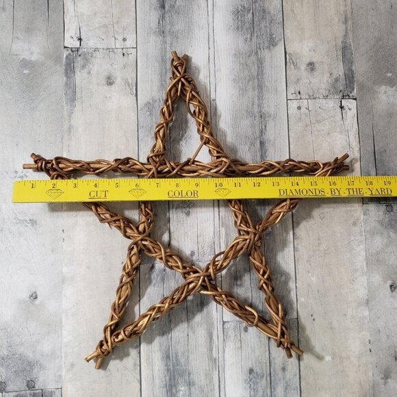 17" Gold Rattan Star - tree topper or hanging stars on tree - Picture 2 of 2